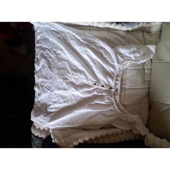 Lot # 111 Bundle of 9 tops-Blouses Small to Medium - Picture 3 of 11